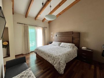 Casa en Venta en Cumbres del Cimatario, Querétaro