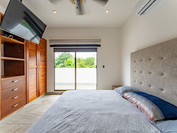 Casa en Venta con Doble Terreno - Residencial Arbolada, Cancún