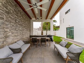 Casa en Venta con Doble Terreno - Residencial Arbolada, Cancún