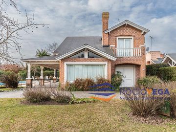 Casa a la venta en country Banco Provincia
