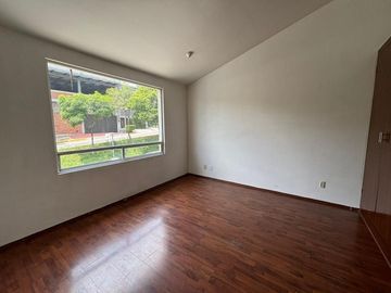 Casa en Venta, Lomas de Valle Dorado, 3 Recamaras