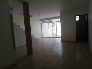 Casa en Venta, Lomas de Valle Dorado, 3 Recamaras