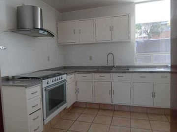 Casa en Venta, Lomas de Valle Dorado, 3 Recamaras