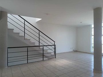 Casa en Venta, Lomas de Valle Dorado, 3 Recamaras