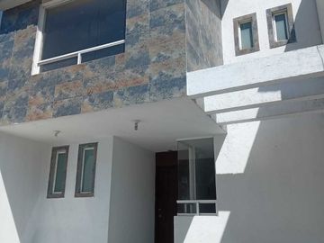 Casa en Venta, Lomas de Valle Dorado, 3 Recamaras