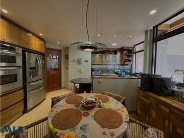 EXCLUSIVO APARTAMENTO EN VENTA EN EL POBLADO