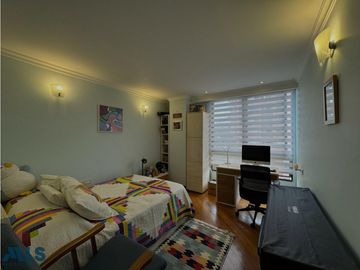 EXCLUSIVO APARTAMENTO EN VENTA EN EL POBLADO