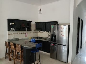 Se Vende Amplia Casa Esquinera en Condominio Privado – Flandes Tolima