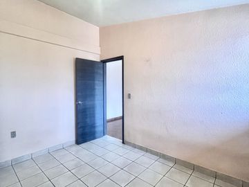 Oportunidad Única: Casa con Local Comercial en Avenida Principal – Lomas Lindas