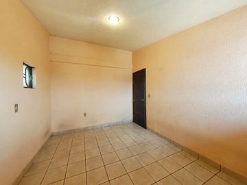 Oportunidad Única: Casa con Local Comercial en Avenida Principal – Lomas Lindas