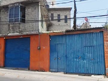 Oportunidad Única: Casa con Local Comercial en Avenida Principal – Lomas Lindas