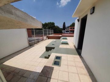 CASA  UN PISO  / LAS ARBOLEDAS / ATIZAPÁN