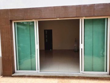CASA  UN PISO  / LAS ARBOLEDAS / ATIZAPÁN