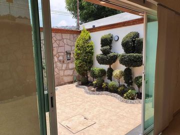 CASA  UN PISO  / LAS ARBOLEDAS / ATIZAPÁN