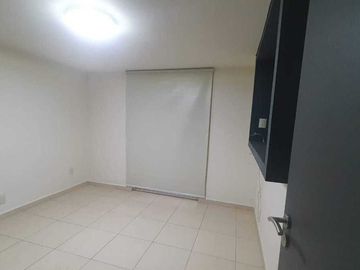 CASA  UN PISO  / LAS ARBOLEDAS / ATIZAPÁN