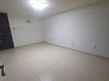 CASA  UN PISO  / LAS ARBOLEDAS / ATIZAPÁN
