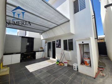 Bonita casa en Tracia II