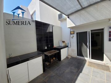 Bonita casa en Tracia II