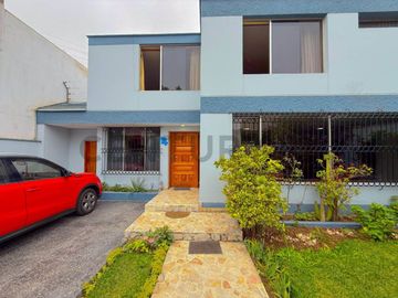 Linda casa en excelente ubicación - San Borja