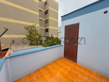 Linda casa en excelente ubicación - San Borja