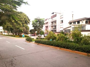 Linda casa en excelente ubicación - San Borja