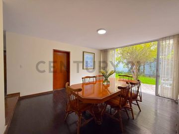 Linda casa en excelente ubicación - San Borja