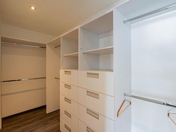 DEPARTAMENTO EN VENTA EN TORRE PUNTA ALTA, ZONA ANGELÓPOLIS