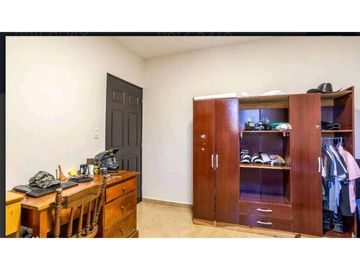 VENDO.CASA 3HAB EN.ALTO.BOQUETE