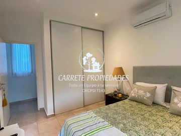 Casa en venta de 4 amb. Y pileta. Santa Elena. Pilar