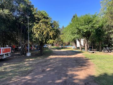 VENTA CASA CON PILETA Y CANCHA FÚTBOL RIO CUARTO