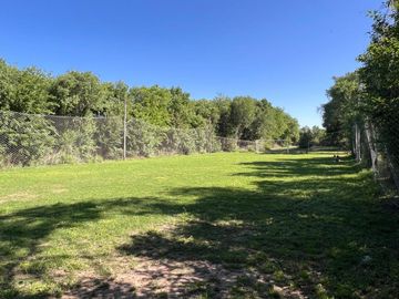 VENTA CASA CON PILETA Y CANCHA FÚTBOL RIO CUARTO