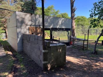 VENTA CASA CON PILETA Y CANCHA FÚTBOL RIO CUARTO