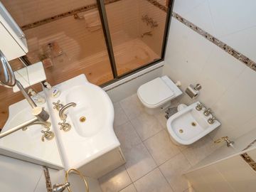 VENTA DEPARTAMENTO RECOLETA CINCO AMBIENTES