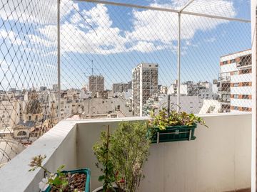VENTA DEPARTAMENTO RECOLETA CINCO AMBIENTES