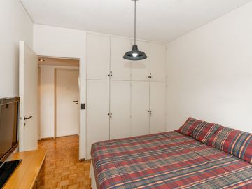 VENTA DEPARTAMENTO RECOLETA CINCO AMBIENTES
