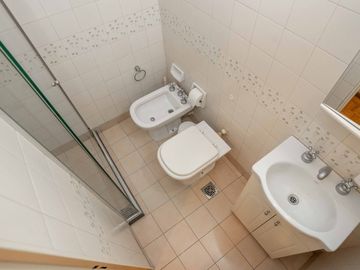 VENTA DEPARTAMENTO RECOLETA CINCO AMBIENTES