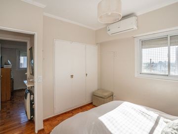 Depto 4 Amb. con Cochera en Coghlan – Piso Alto