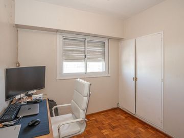 Depto 4 Amb. con Cochera en Coghlan – Piso Alto