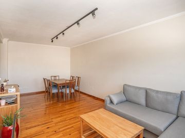 Depto 4 Amb. con Cochera en Coghlan – Piso Alto