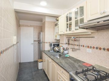 Depto 4 Amb. con Cochera en Coghlan – Piso Alto