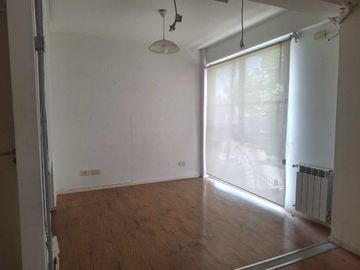 Venta Dpto 2 ambientes con Cochera en Castelar
