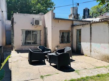 VENTA CASA APTA CREDITO F. VARELA CENTRO