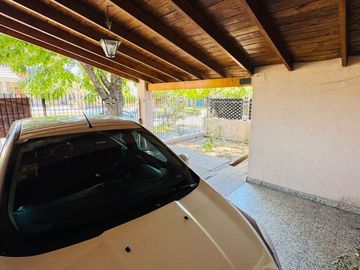 VENTA CASA APTA CREDITO F. VARELA CENTRO