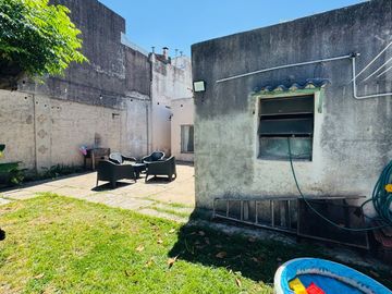 VENTA CASA APTA CREDITO F. VARELA CENTRO