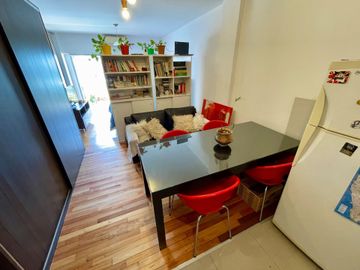 Venta Depto Monoambiente con Balcón V. Pueyrredón