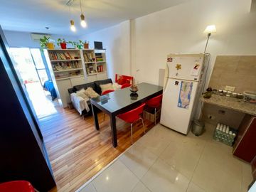 Venta Depto Monoambiente con Balcón V. Pueyrredón