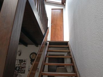 VENTA CASA HURLINGHAM 3 DORM PILETA DOBLE LOTE