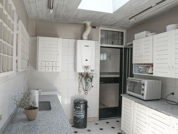 VENTA CASA HURLINGHAM 3 DORM PILETA DOBLE LOTE