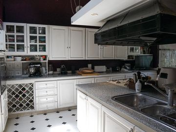 VENTA CASA HURLINGHAM 3 DORM PILETA DOBLE LOTE