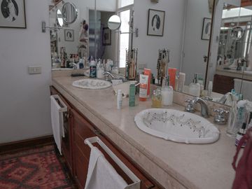 VENTA CASA HURLINGHAM 3 DORM PILETA DOBLE LOTE